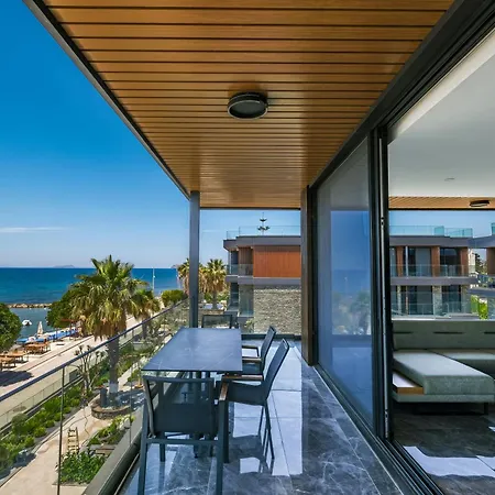 Отель Bodrum Ada Suites Beach Hotel Тургутрейс
